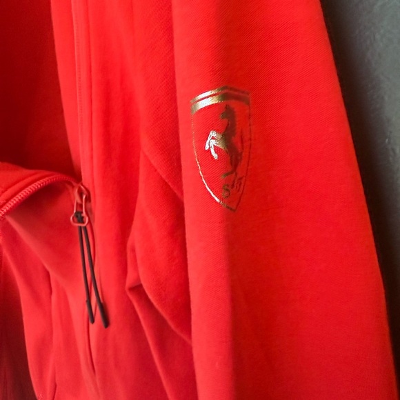 Puma X Ferrari M  zip up neoprene like feel Women's Bold Red Bomber Jacket EUC - Picture 5 of 15